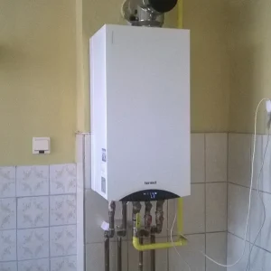 Skoki - kompleksowa wymiana instalacji w budynku USC